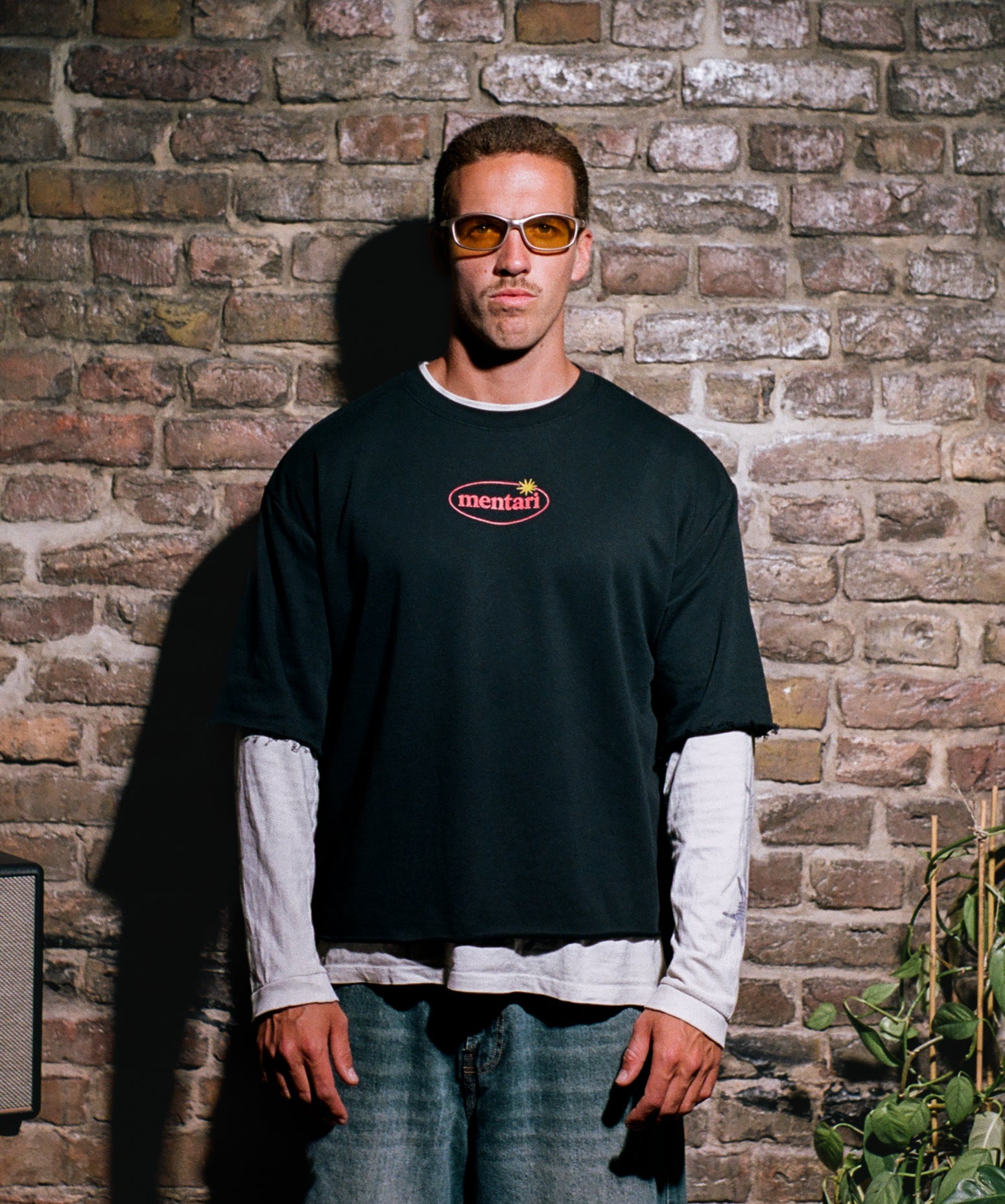 Boxy Half-Sleeve Raw-Edge T-Shirt